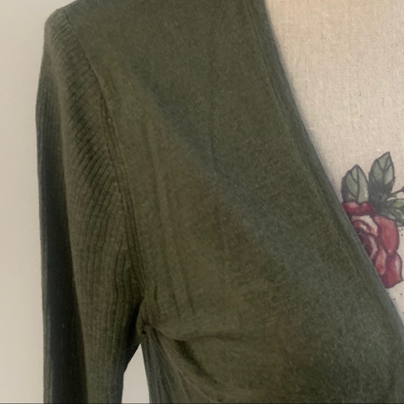 Theory - Vonda Sag Harbour Style Cardigan - Picture 8 of 13